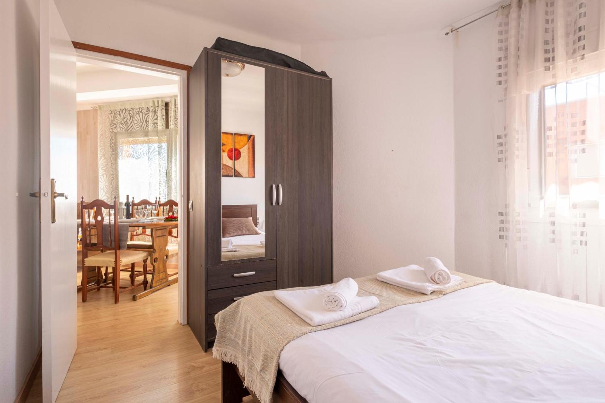 5 Min To The Sea And 15 Min To Barcelona Center Leilighet Sant Adria de Besos Eksteriør bilde